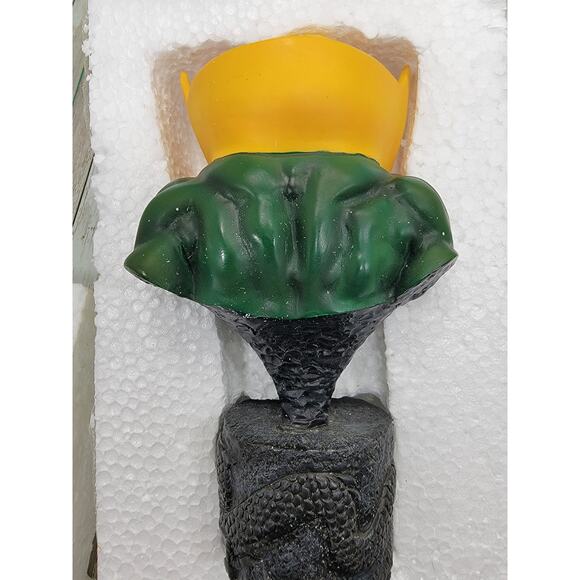 Marvel Iron Fist Mini Bust Collectible 5.5" 1:8 731/4000 Bowen Designs 1999 - Picture 3 of 10